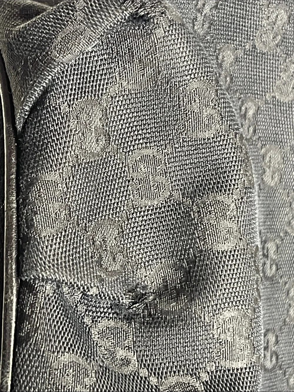Gucci Authentic Pelham Large Black GG Canvas Hobo Shoulder Braided Handle Bag
